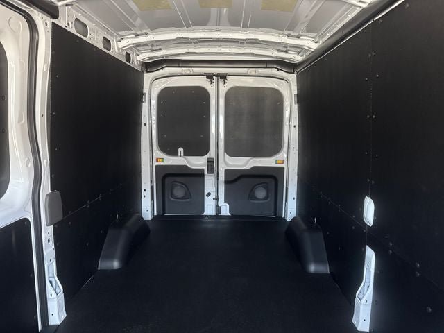 New 2026 Ford Transit 250 148 Medium Roof w/ Load Area Protection Package RWD image 28