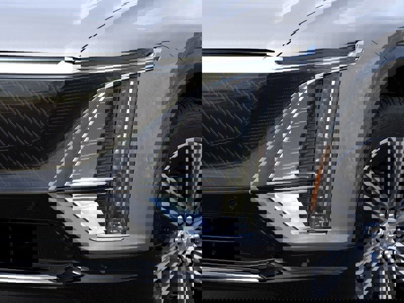 New 2025 Cadillac Lyriq Luxury w/ LPO, Floor Liner Package image 10