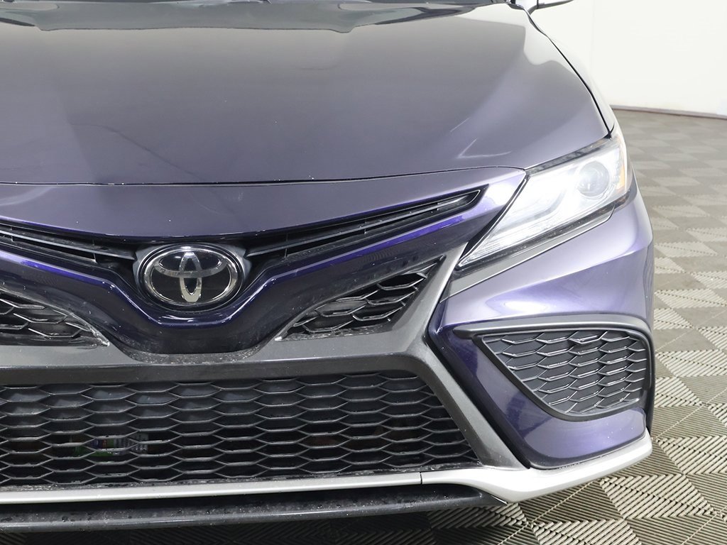Used 2022 Toyota Camry XSE image 14