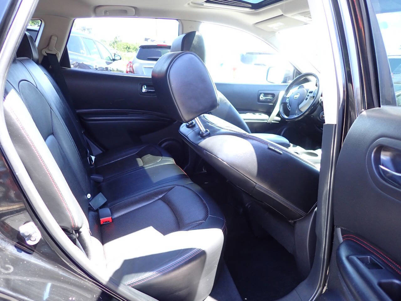 Used 2012 Nissan Rogue SL AWD/4WD image 11