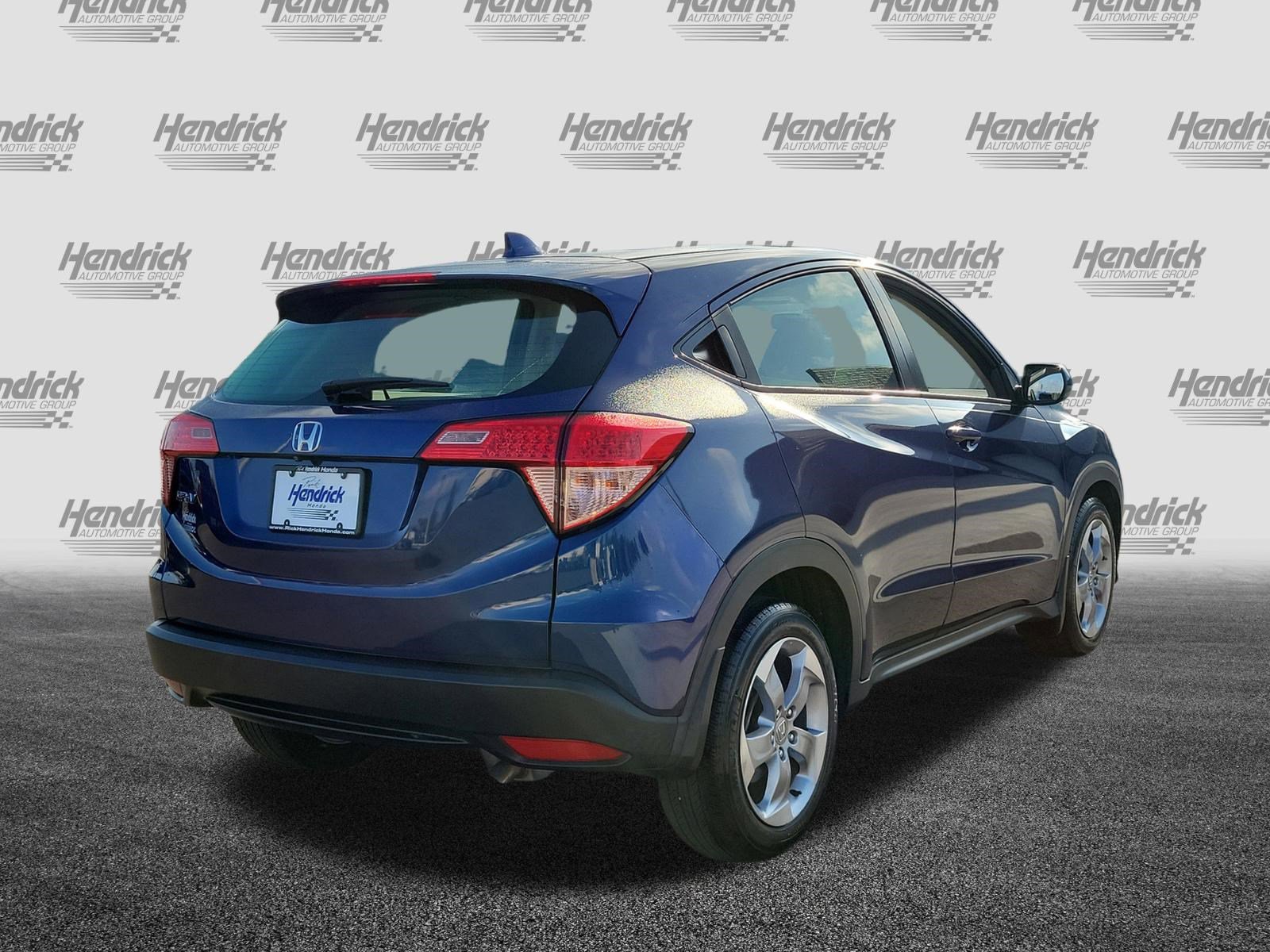 Used 2017 Honda HR-V LX image 7