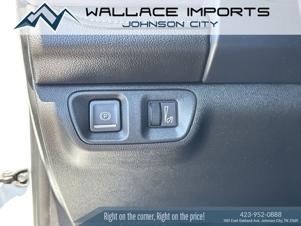 Used 2021 GMC Acadia AT4 w/ LPO, Floor Liner Package AWD/4WD image 34