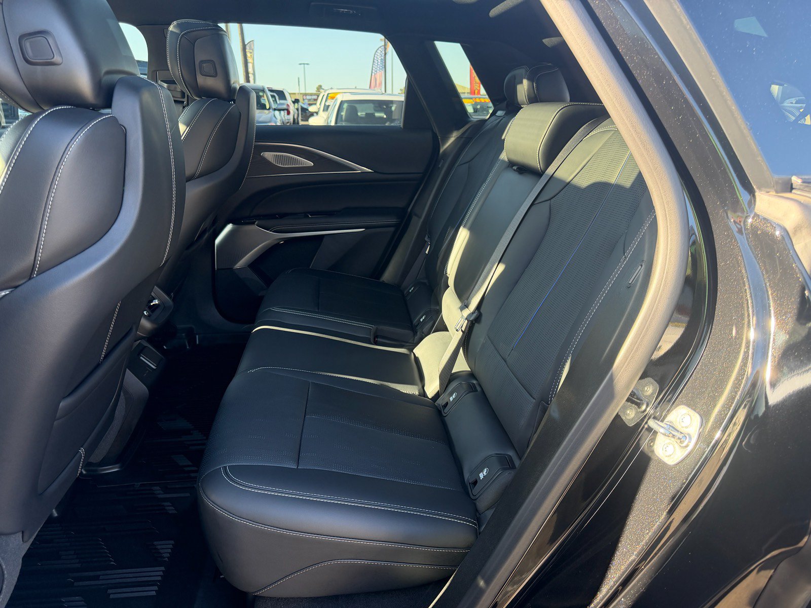 Used 2024 Cadillac Lyriq Sport AWD/4WD image 12