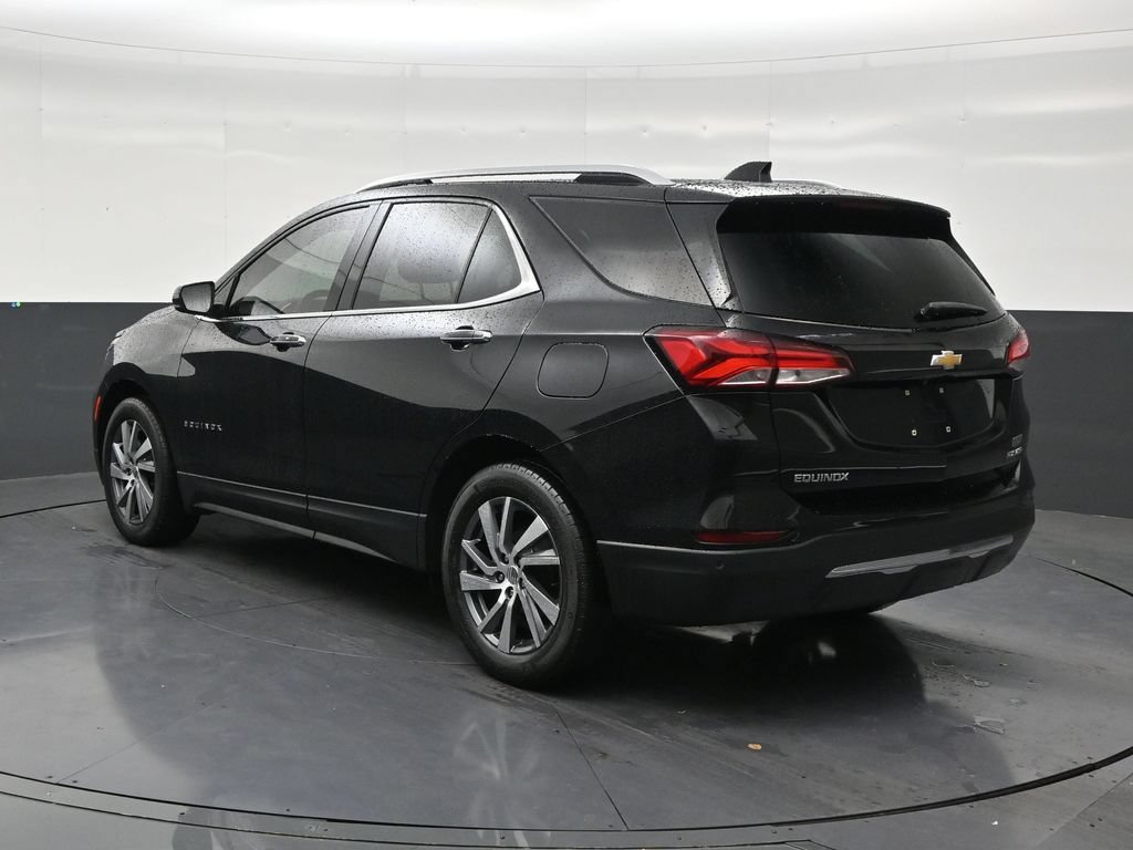 Used 2024 Chevrolet Equinox Premier FWD image 3