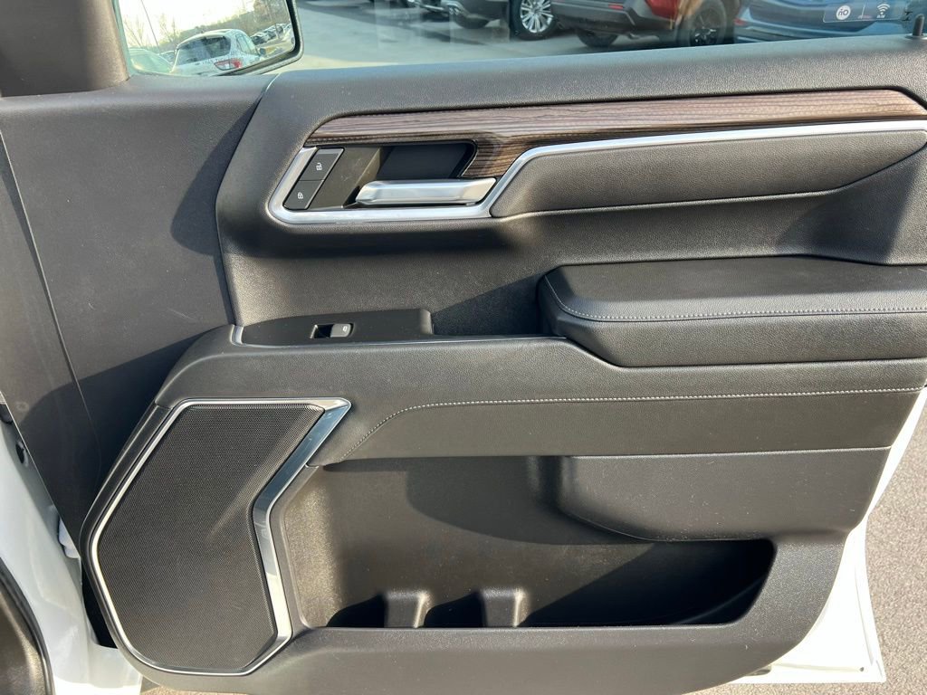 Used 2022 Chevrolet Silverado 1500 LT image 25