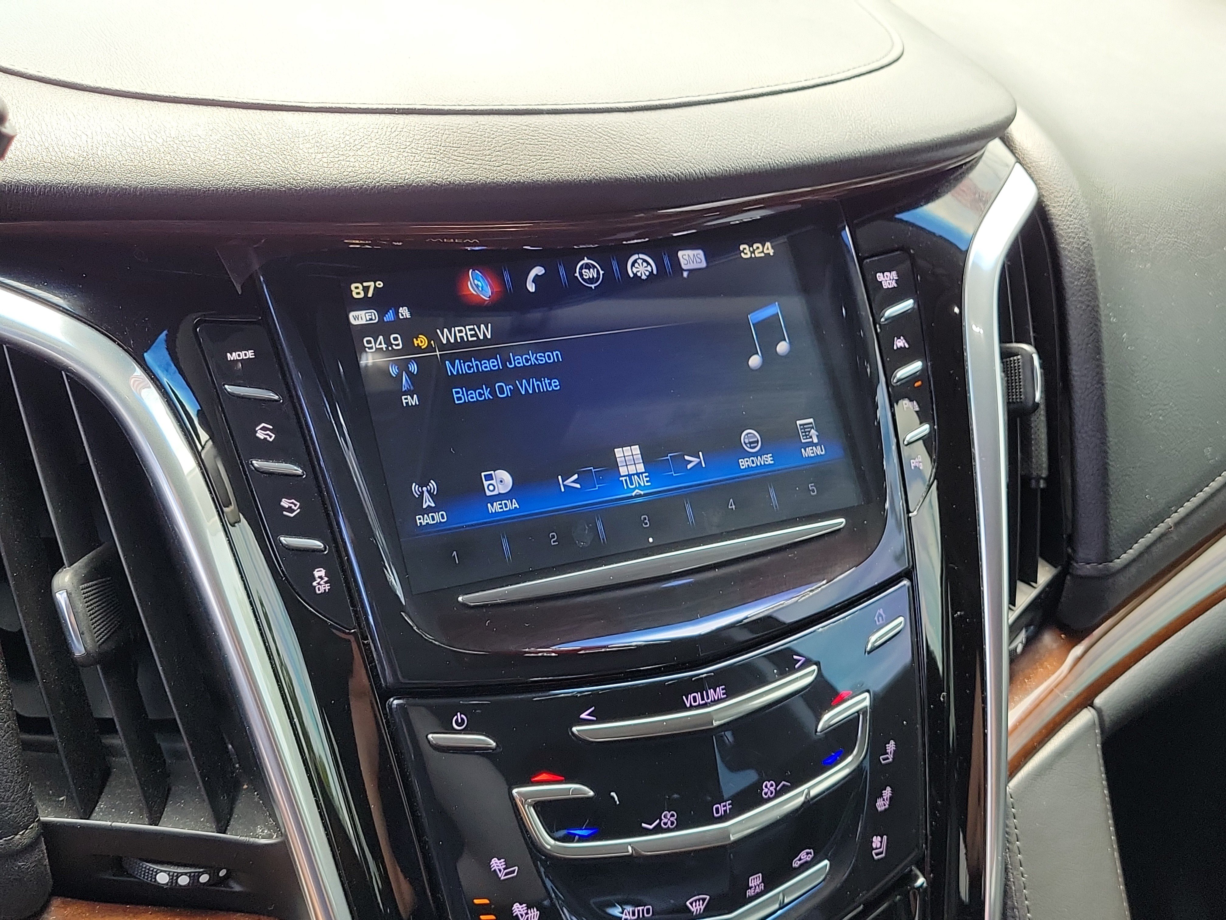 Used 2020 Cadillac Escalade Luxury AWD/4WD image 27