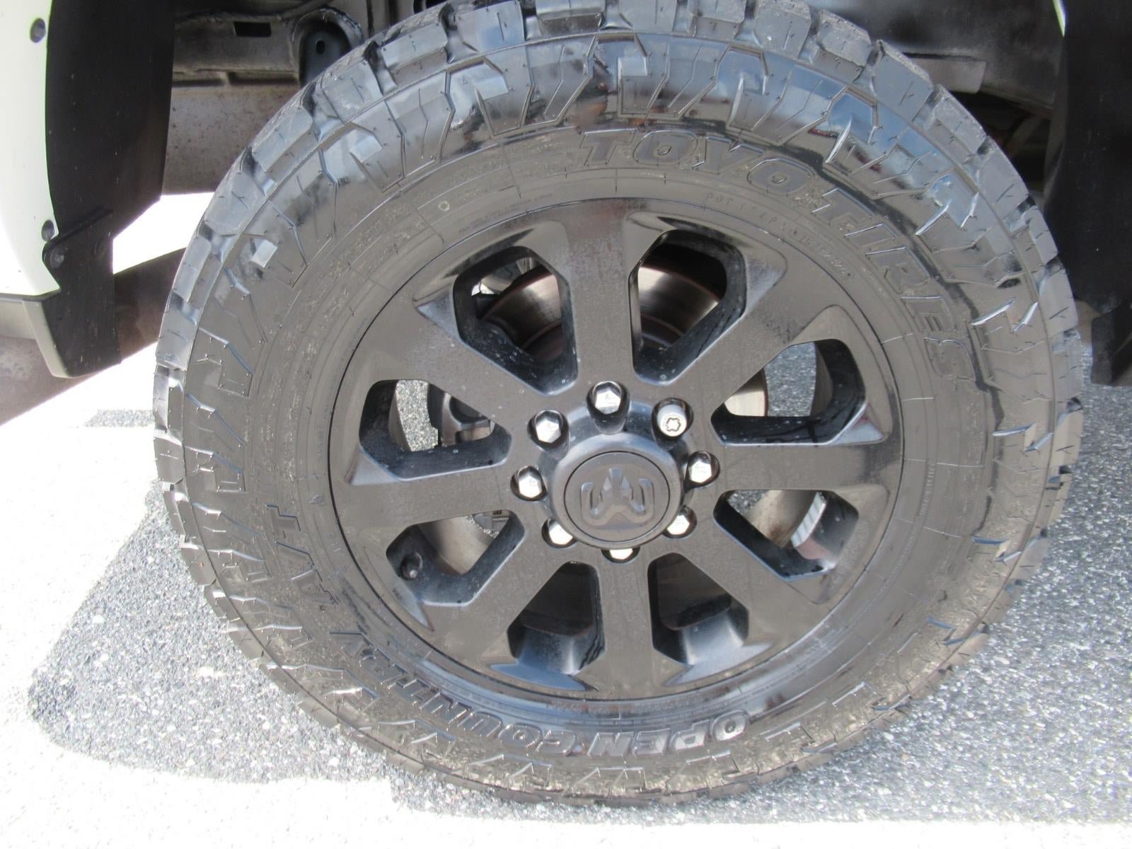 Used 2022 RAM 2500 Laramie w/ Night Edition AWD/4WD image 8