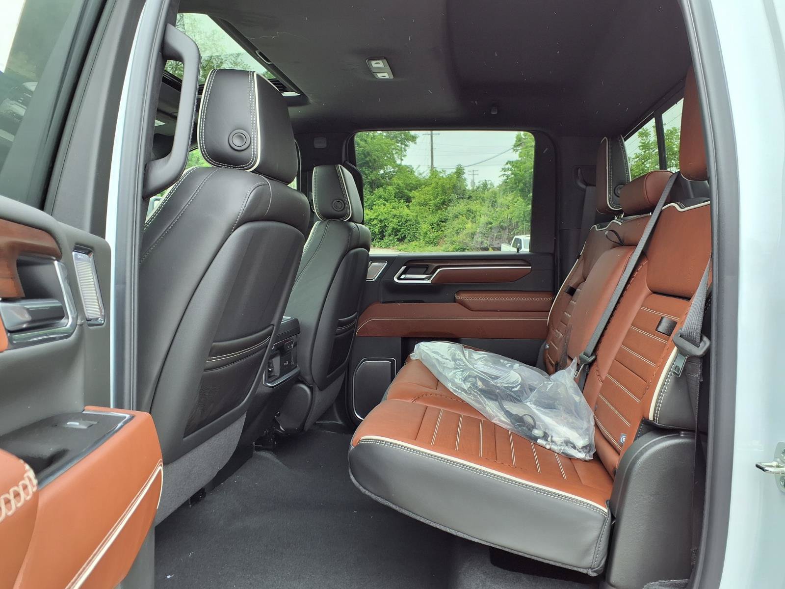 New 2026 GMC Sierra 2500 Denali Ultimate w/ Max Trailering Package AWD/4WD image 22