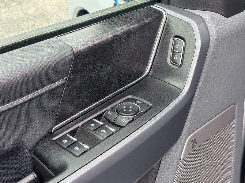 Used 2025 Ford F150 Lightning Flash AWD/4WD image 18