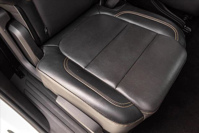 Used 2018 Chevrolet Traverse Premier image 29