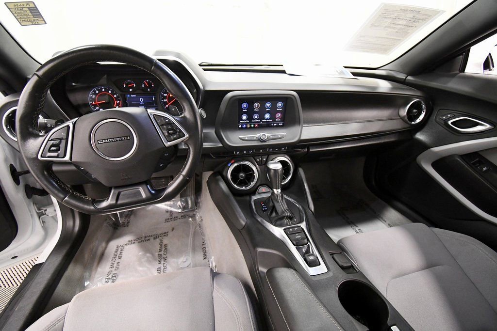 Used 2022 Chevrolet Camaro LT image 3