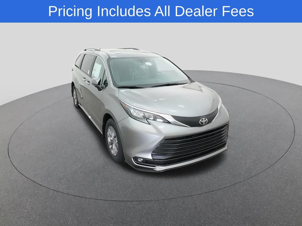 New 2026 Toyota Sienna XLE FWD image 14
