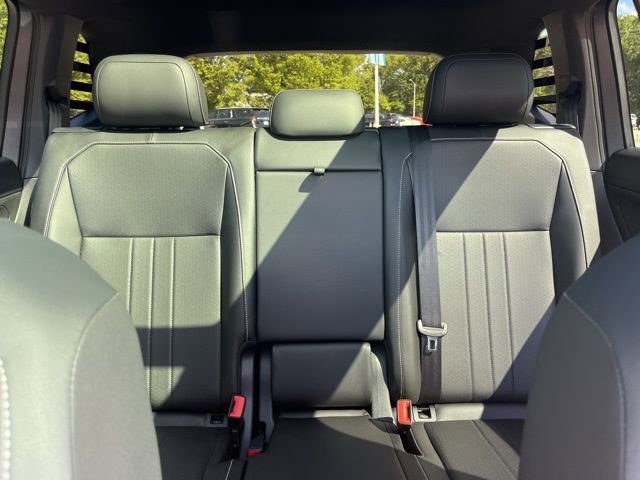 Used 2023 Volkswagen Tiguan SE R-Line image 29