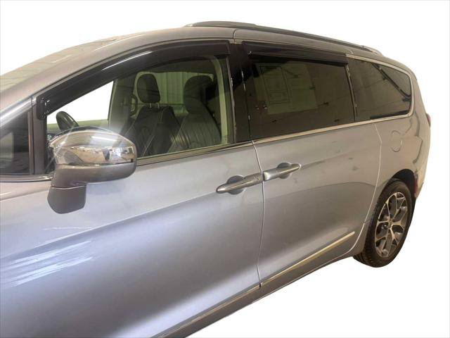Certified 2021 Chrysler Pacifica Limited AWD/4WD image 7