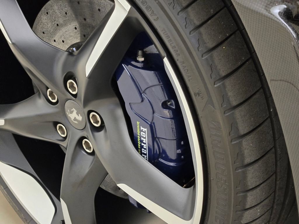 Used 2025 Ferrari Purosangue image 12