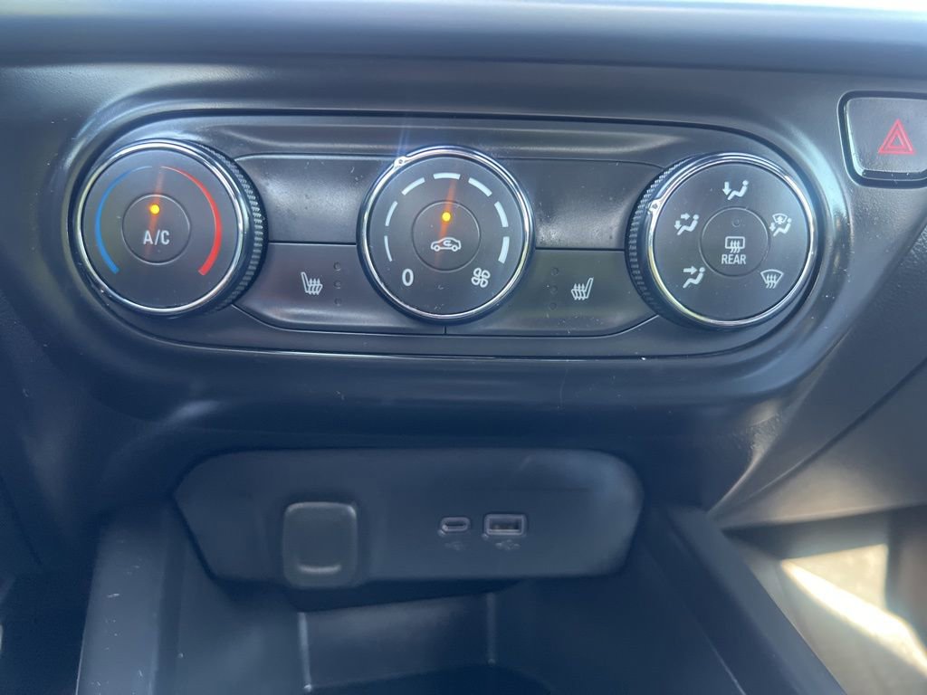 Used 2024 Chevrolet Trax RS w/ Driver Confidence Package FWD image 57