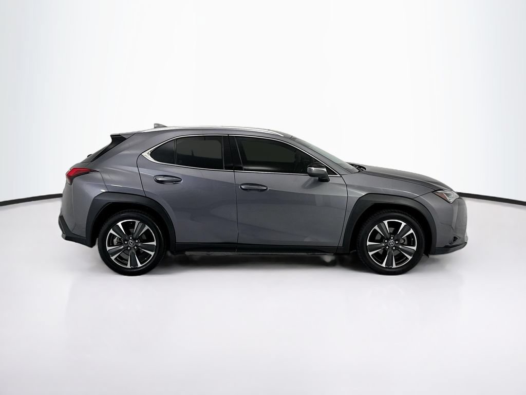 Used 2019 Lexus UX 200 FWD image 4