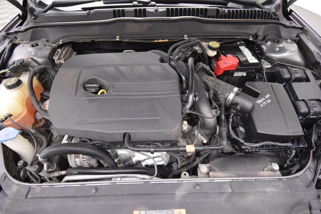 Used 2014 Ford Fusion SE FWD image 22