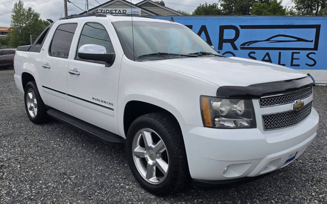 Used 2011 Chevrolet Avalanche LTZ