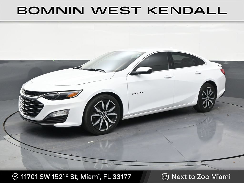 Used 2024 Chevrolet Malibu RS FWD image 1