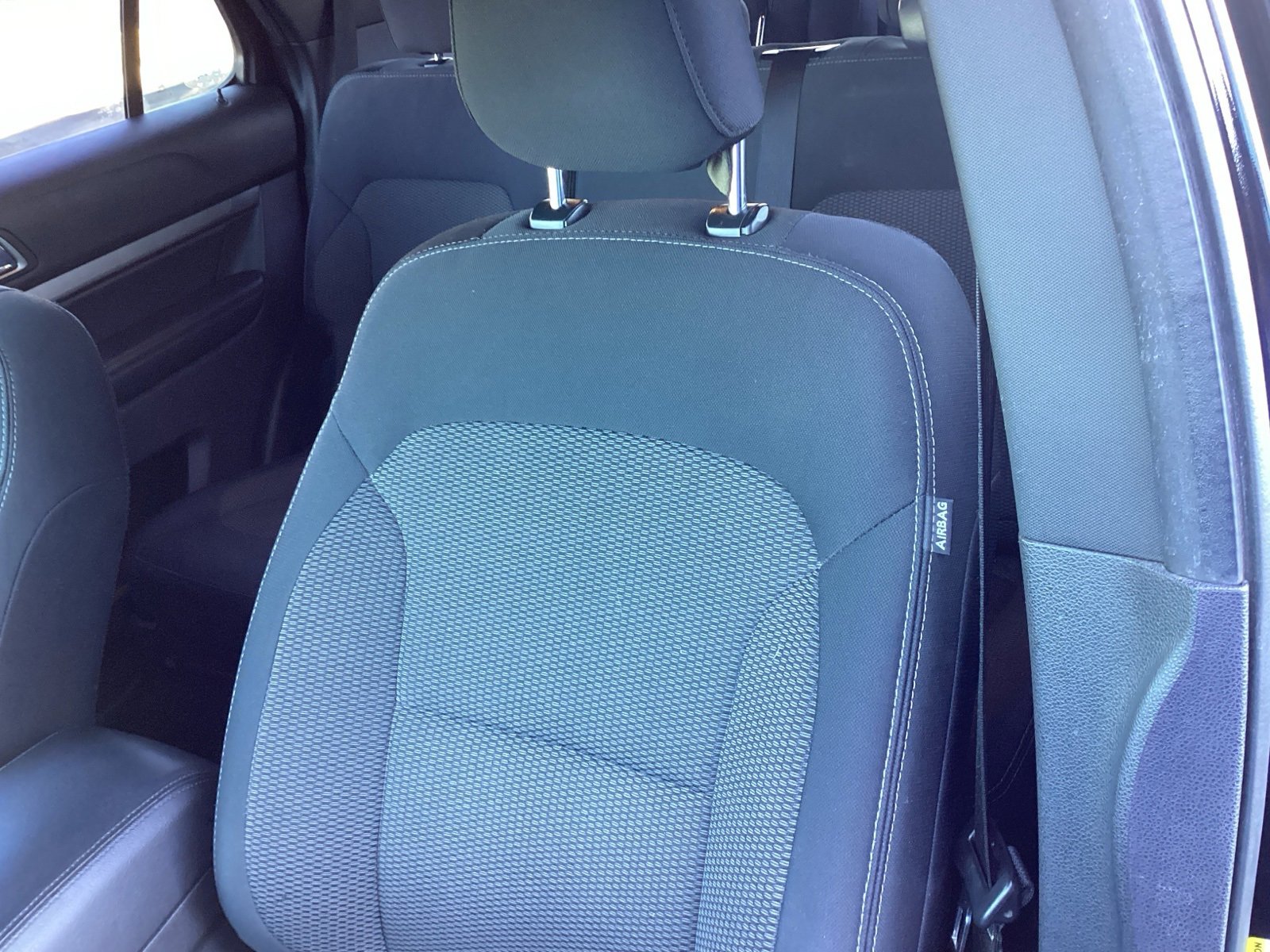 Used 2019 Ford Explorer XLT w/ Equipment Group 201A image 11