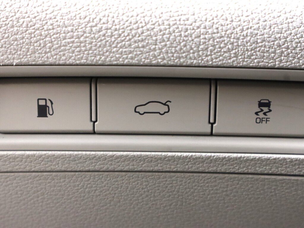 Used 2016 Hyundai Sonata Sport image 11