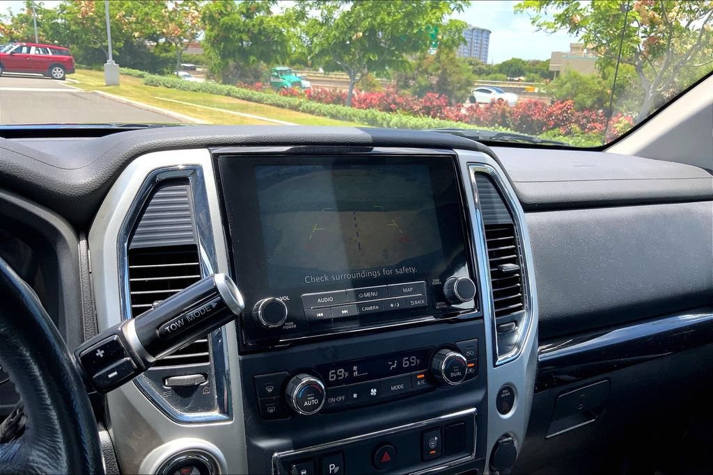 Used 2020 Nissan Titan SV w/ SV Convenience Package RWD image 19