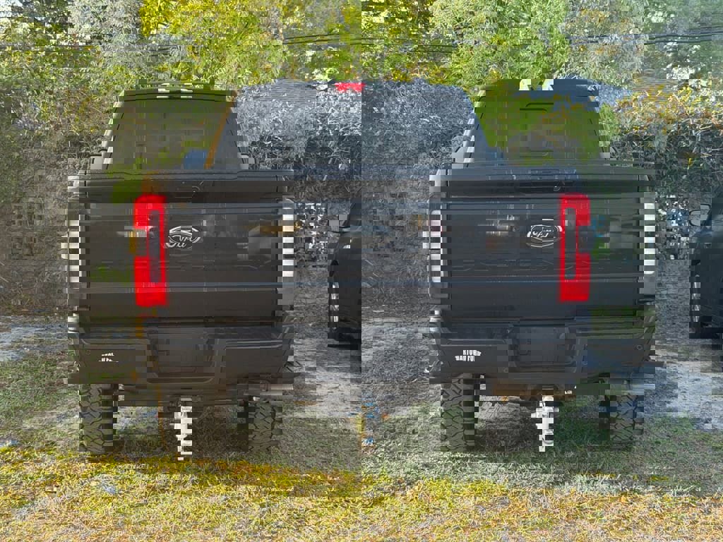 Used 2023 Ford F250 Lariat w/ Lariat Ultimate Package image 3