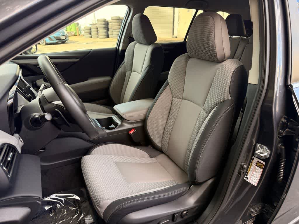 Certified 2025 Subaru Outback Premium AWD/4WD image 11