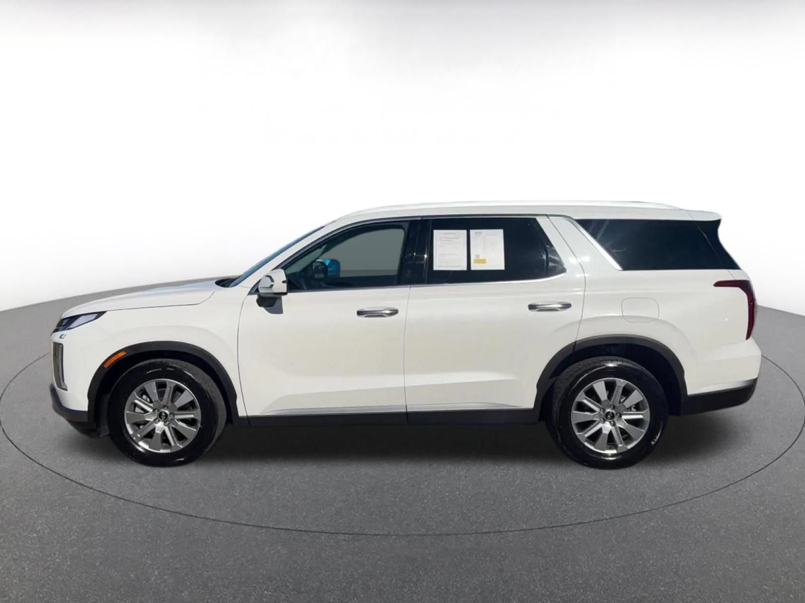 Used 2025 Hyundai Palisade SEL FWD image 9