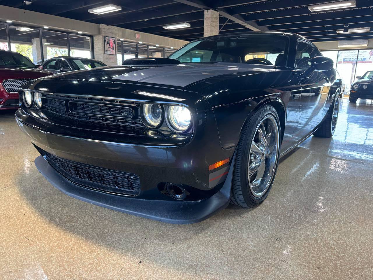 Used 2016 Dodge Challenger R/T Plus RWD image 3
