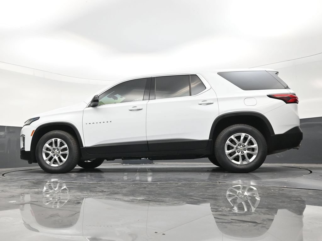 Used 2023 Chevrolet Traverse LS FWD image 21