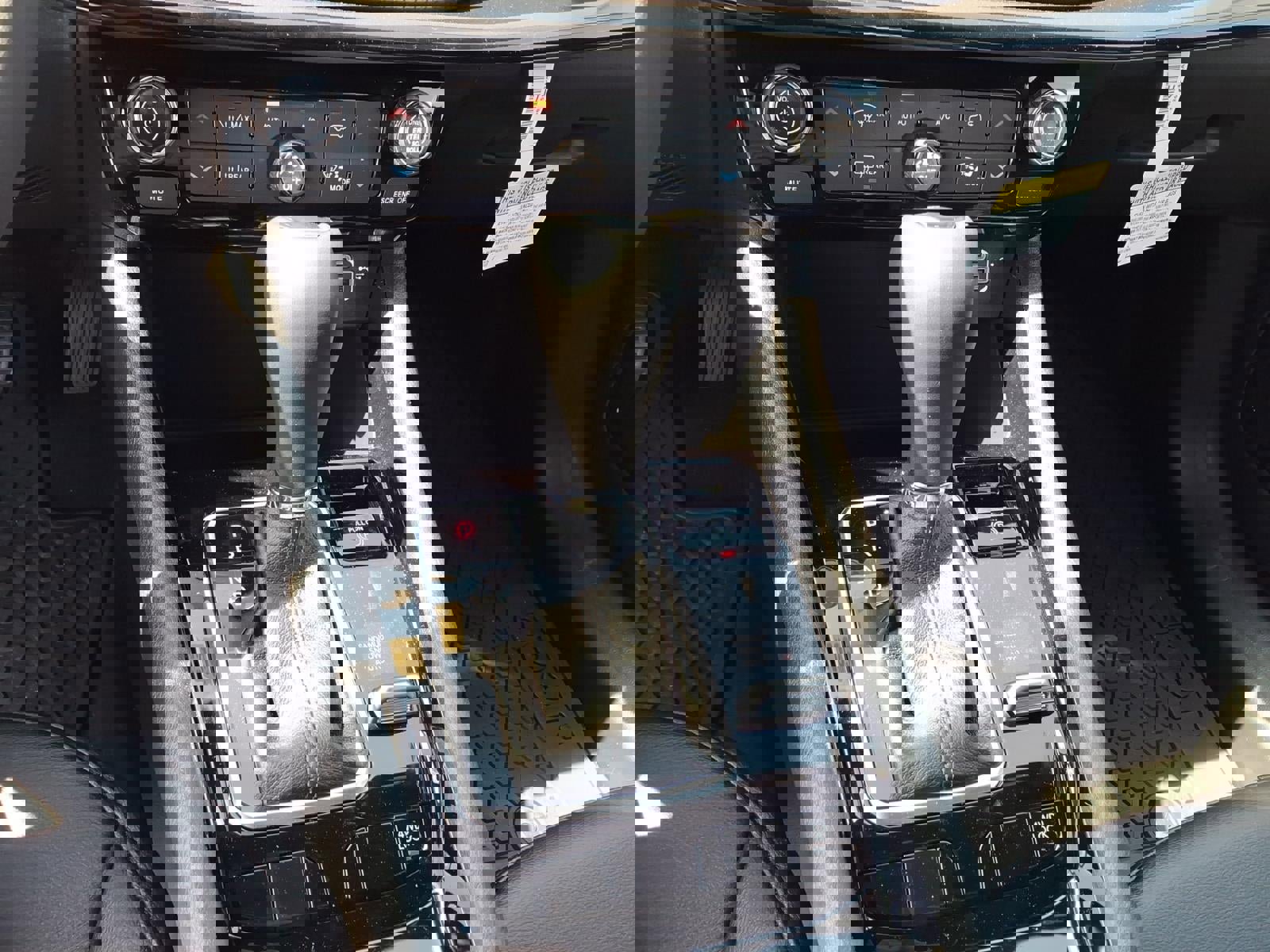 New 2026 Jeep Compass Latitude AWD/4WD image 13