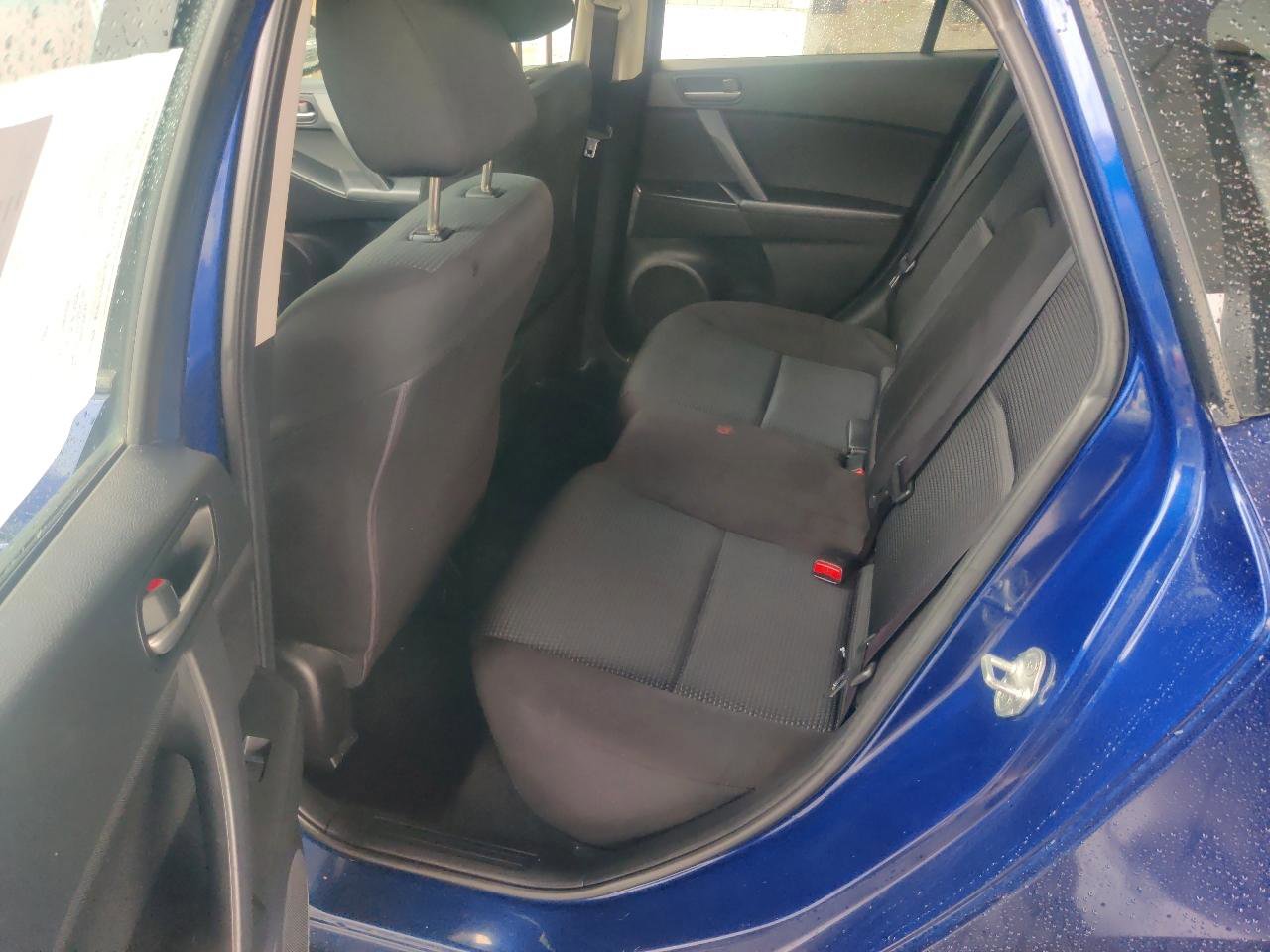 Used 2013 MAZDA MAZDA3 i Touring image 13