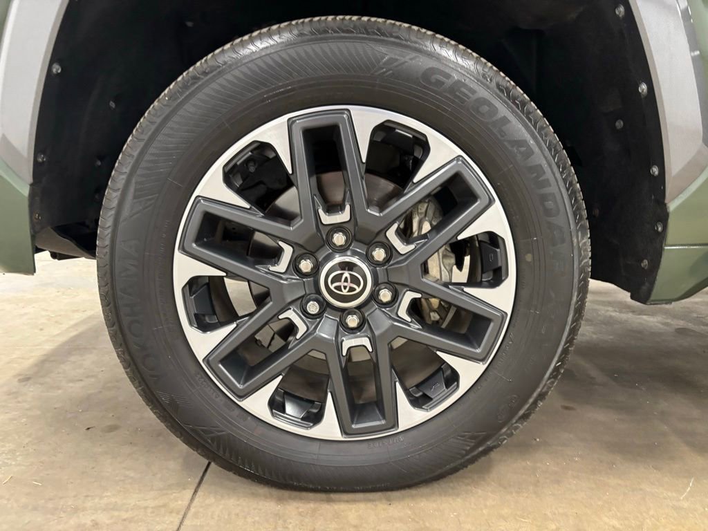 Used 2023 Toyota Tundra Limited image 9