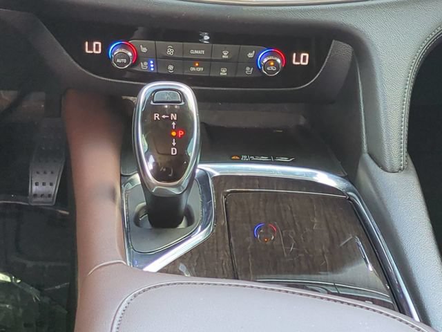 Used 2020 Buick Enclave Avenir w/ Avenir Technology Package FWD image 22
