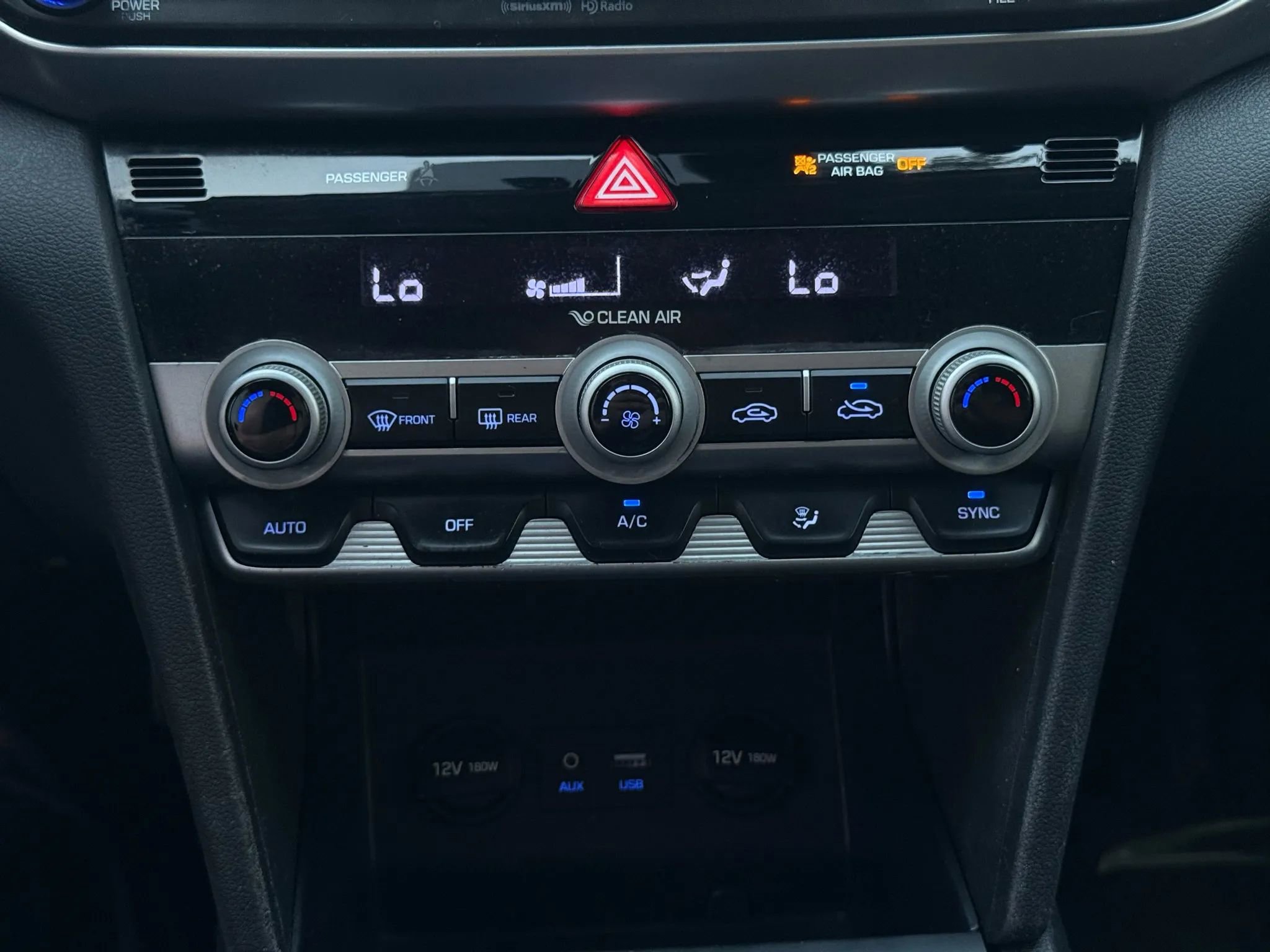 Used 2020 Hyundai Elantra SEL w/ Winter Weather Package image 37