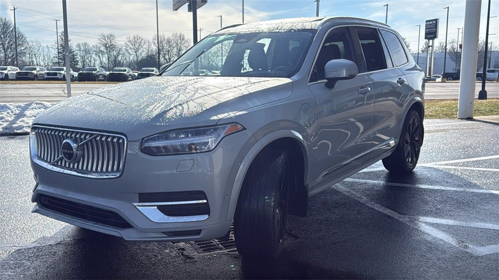 Certified 2024 Volvo XC90 T8 Ultimate w/ Protection Package image 6