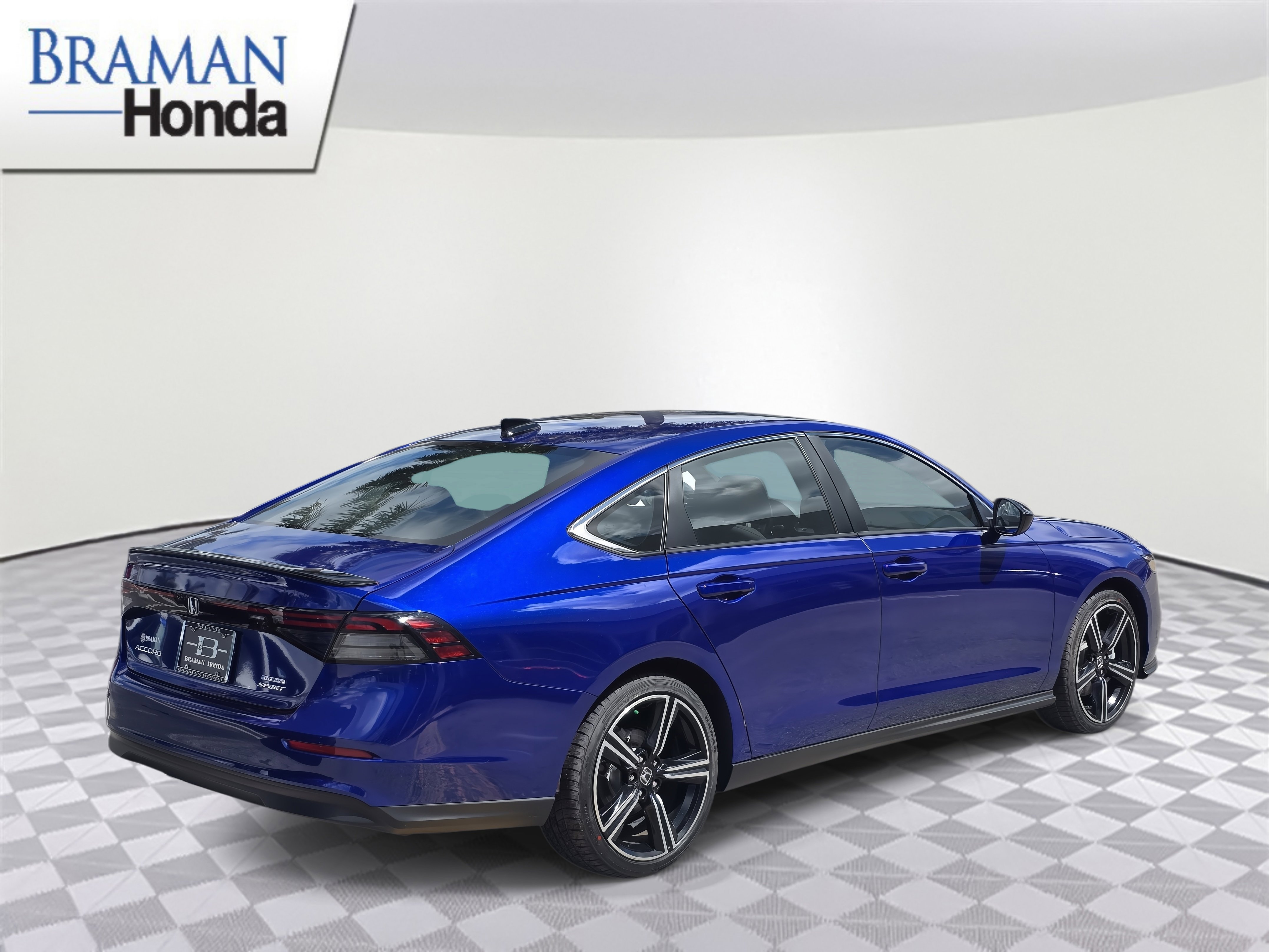 Certified 2024 Honda Accord Sport image 3