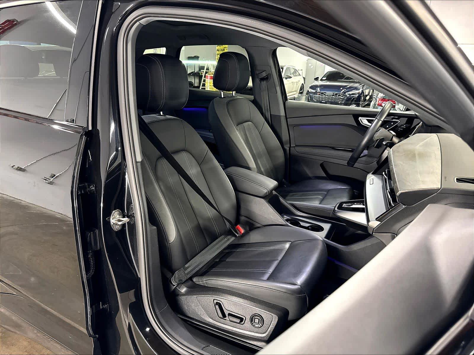 Used 2024 Audi Q4 e-tron Prestige w/ Black Optic Package AWD/4WD image 11