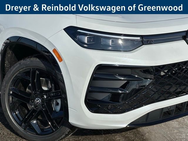 New 2026 Volkswagen Tiguan SE R-Line image 10