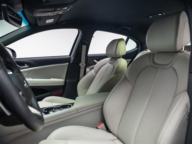 Used 2023 Genesis G70 2.0T RWD image 17