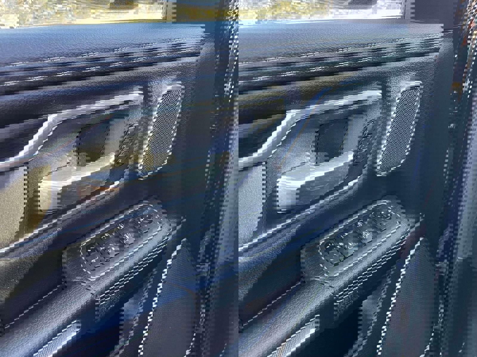 Used 2023 RAM 1500 Laramie image 18