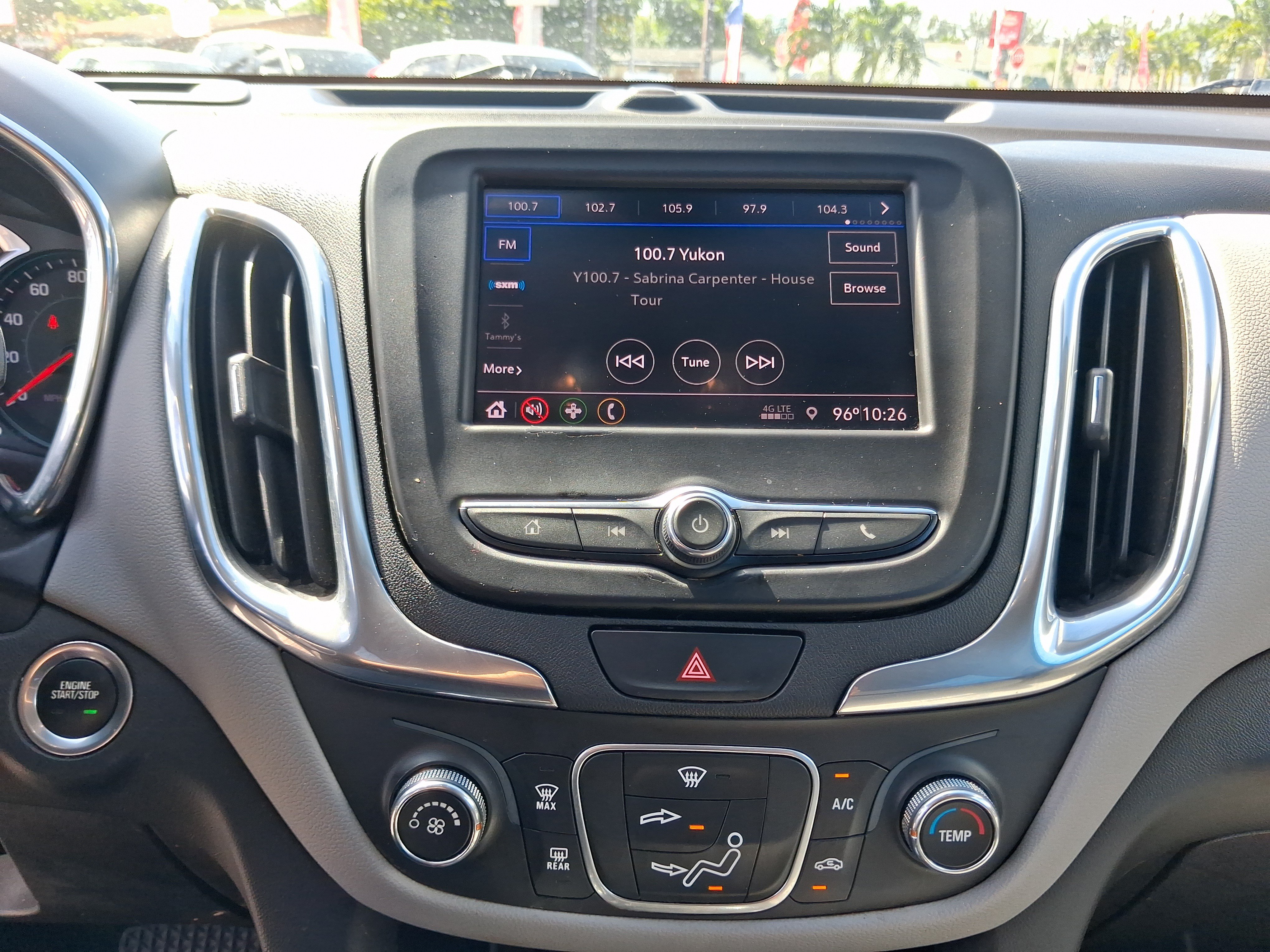 Used 2020 Chevrolet Equinox LT FWD image 18