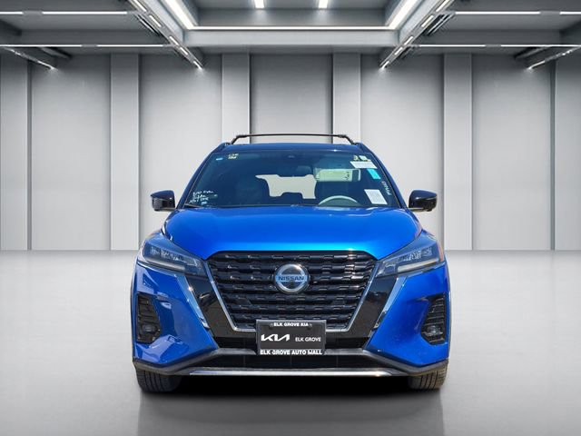 Used 2021 Nissan Kicks SR w/ SR Premium Package image 2