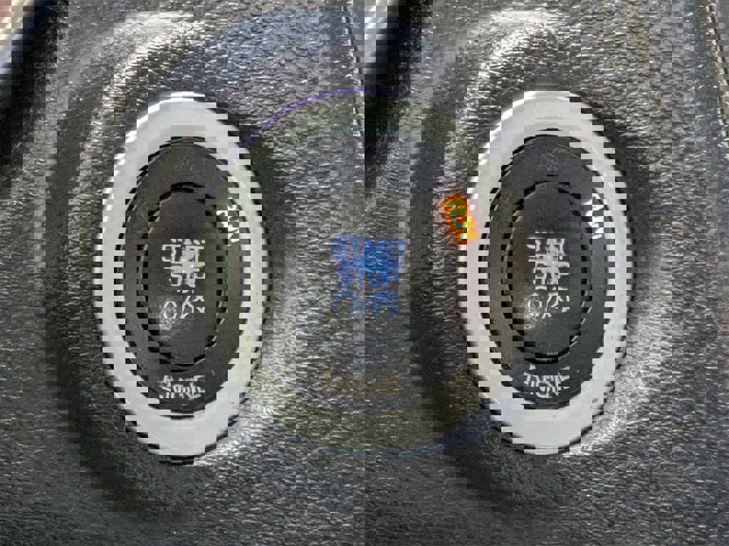 Used 2016 Dodge Journey SE w/ Flexible Seating Group image 30