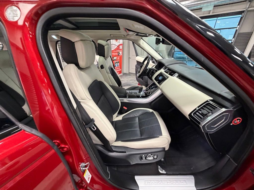 Used 2019 Land Rover Range Rover Sport HSE Dynamic image 42