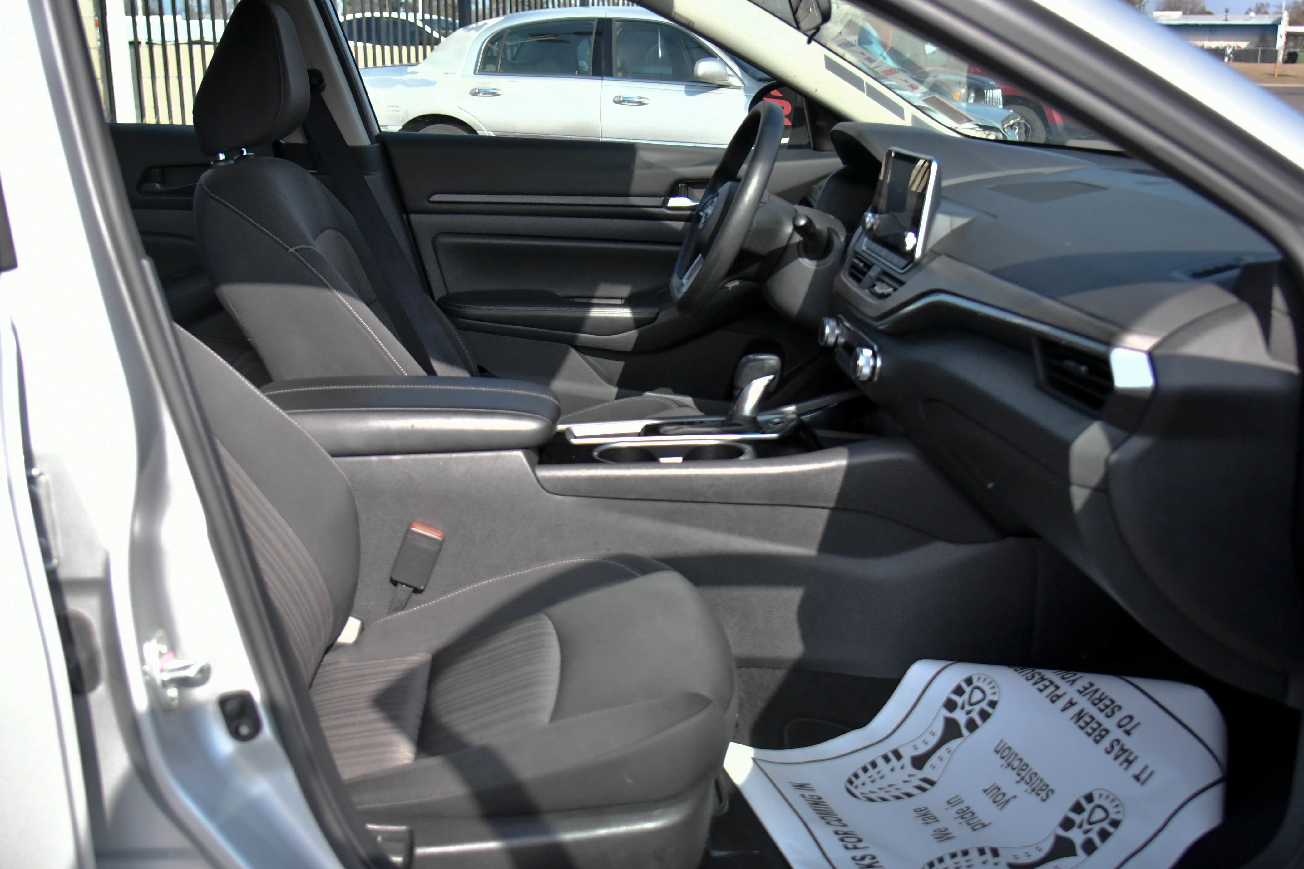 Used 2024 Nissan Altima 2.5 SV image 40