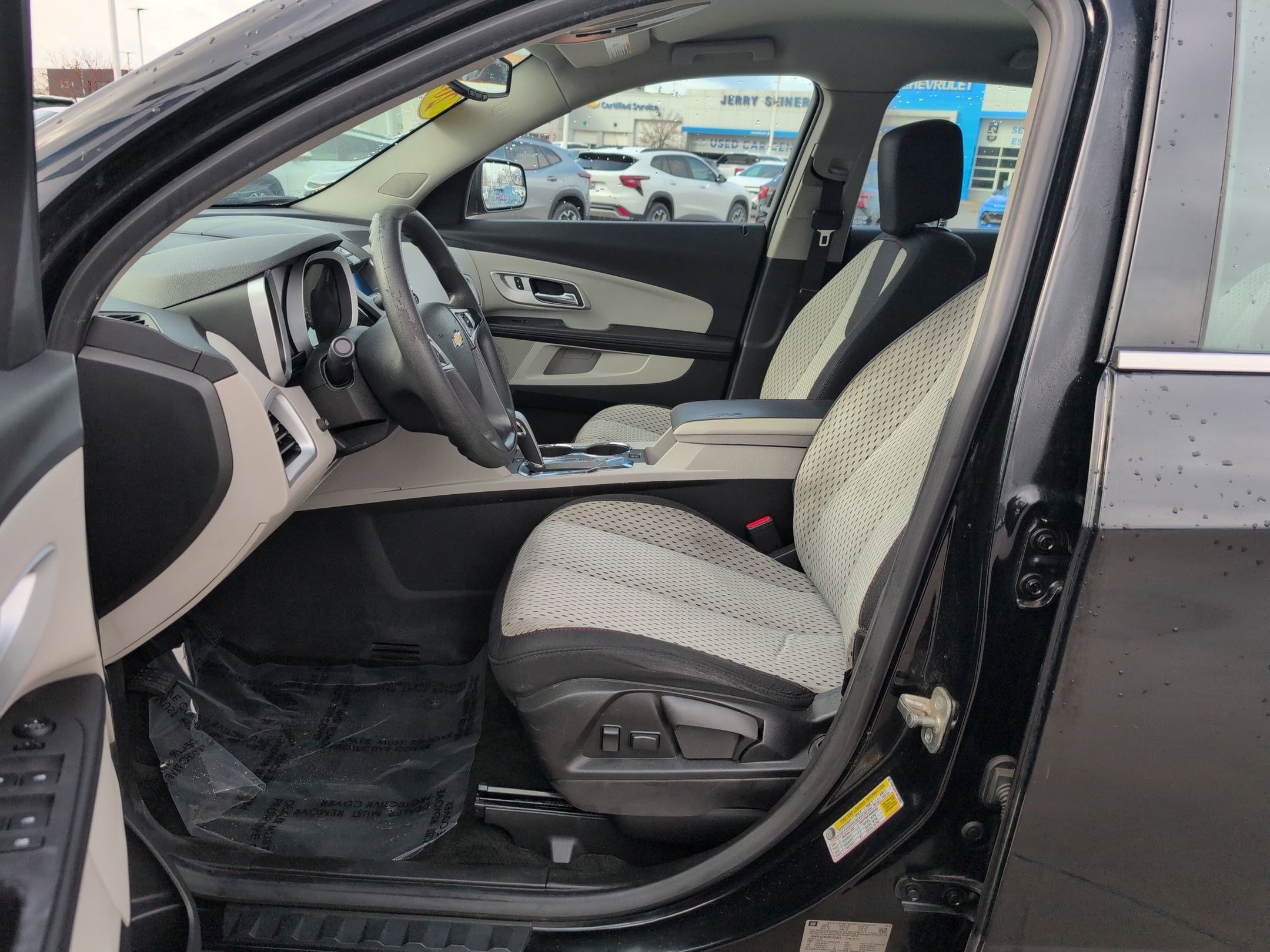 Used 2013 Chevrolet Equinox LS image 21