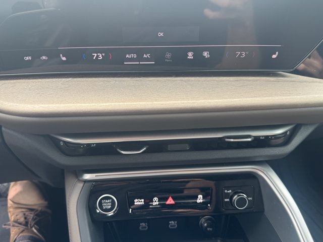 Used 2025 Audi Q5 Premium w/ Convenience Package AWD/4WD image 19